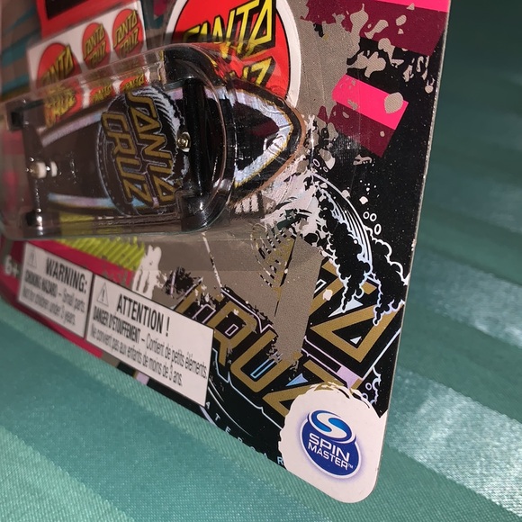 Tech Deck Throwback Series Fingerboard Santa Cruz Ultra Rare Walmart Exclusive - Picture 4 of 10